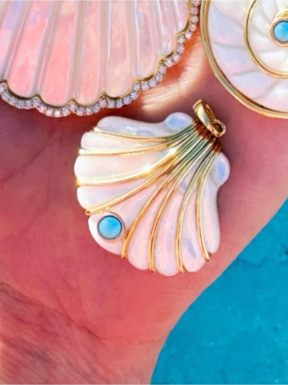 ASHA Marina Shell Charm on 17”mixed link chain ✨NWT✨ - Picture 2 of 9